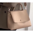 LOUNA táska elegáns formával szép hímzett vállpánttal különleges színben